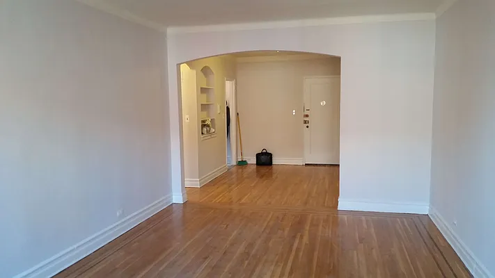 Rented by Max & Associates Realty Corp | media 14