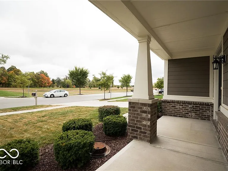 15665 Eastpark Dr — Photo 5