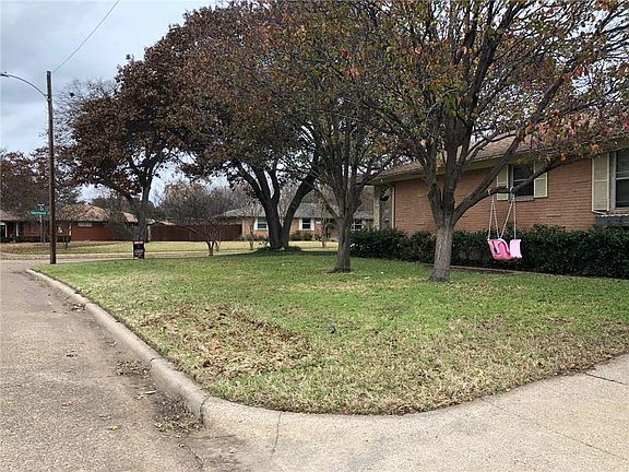 5th image of 8410 Sweetwood Dr