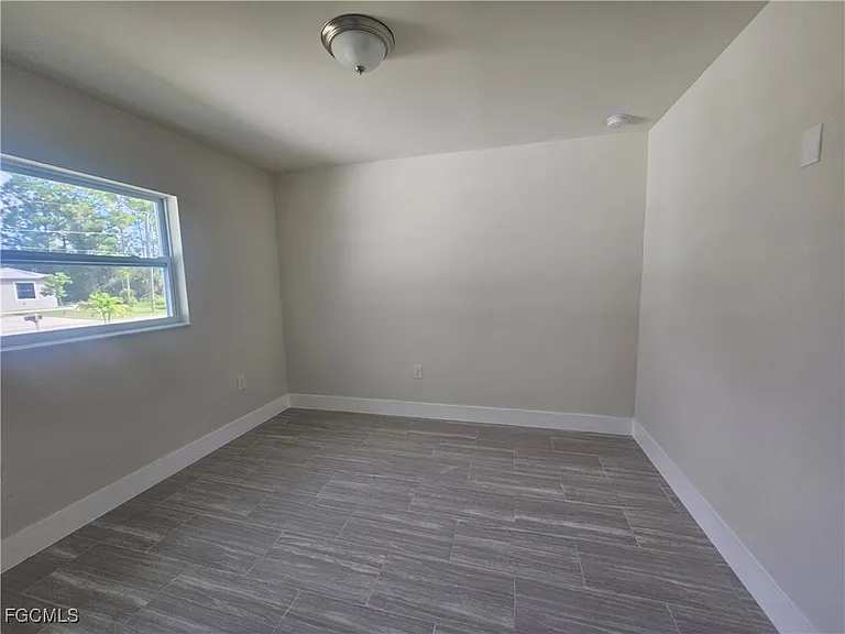 874 Apartment St E — Photo 9