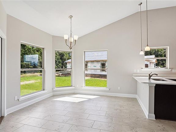 5th image of 2649 Greenville Dr