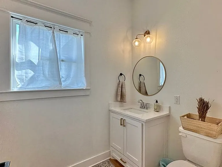 15849 Avery Ln — Photo 16