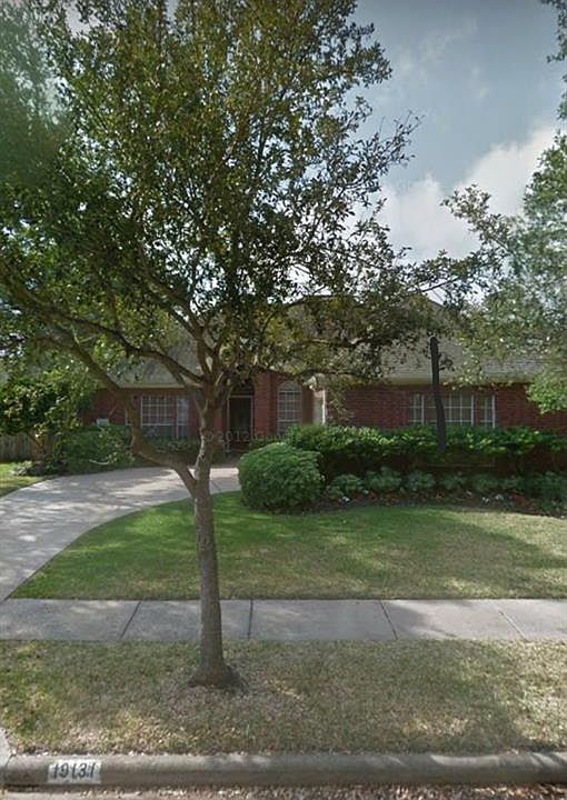 1st image of 19131 Mockingbird Valley Dr
