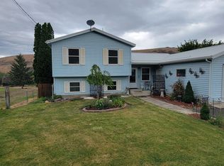 1303 4th St, Asotin, WA 99402