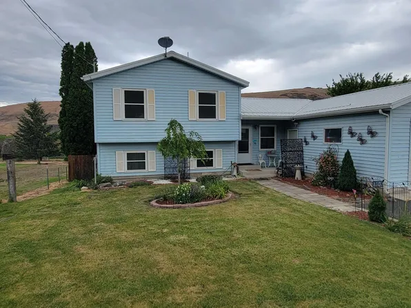 1303 4th St, Asotin, WA 99402