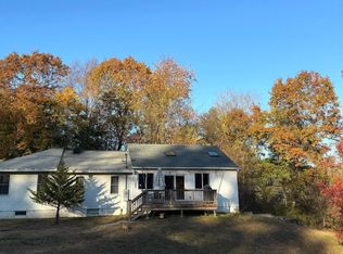 61 Mostowy Rd, East Lyme, CT 06333