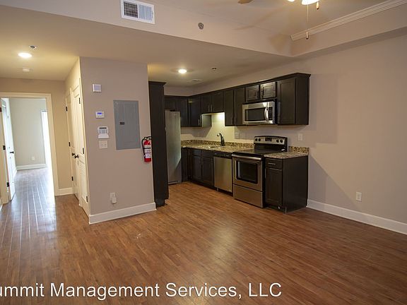 4th image of 1550 University Ave APT 202