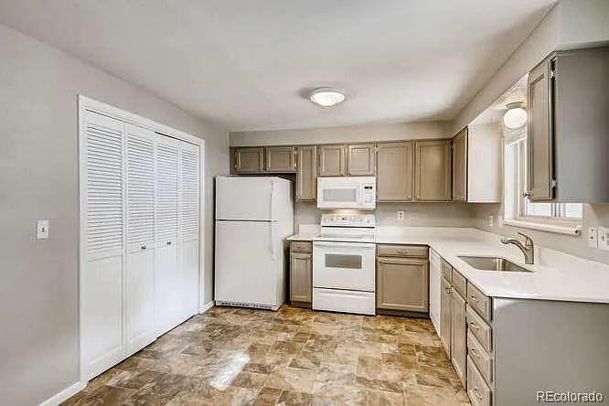 9492 W 36th Ave — Photo 2
