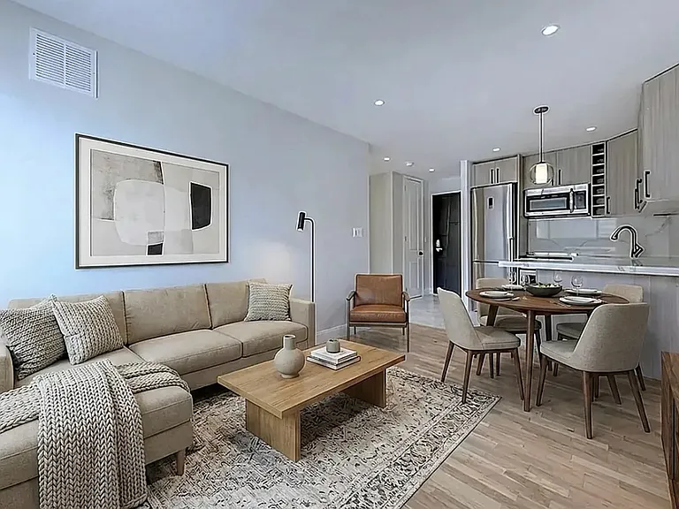 312 E 30th St #10 — Photo 3