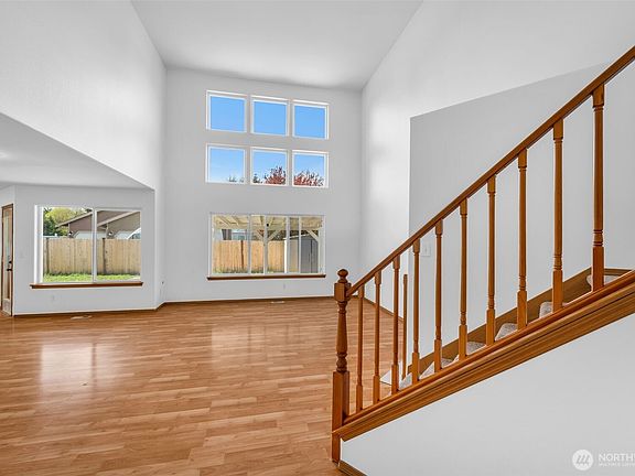 5th image of 13308 108th Avenue E