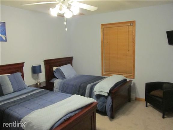 2 twin size beds 2nd floor, tv, ceiling fan, closet