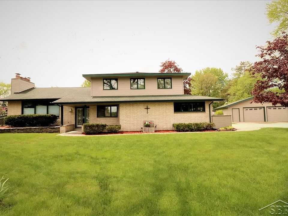 1st image of 2275 Richard Ave