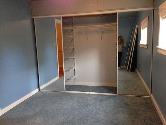 5th image of 7038 Yakima Ave