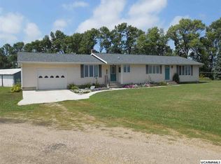 3907 40th Ave, Armstrong, IA 50514