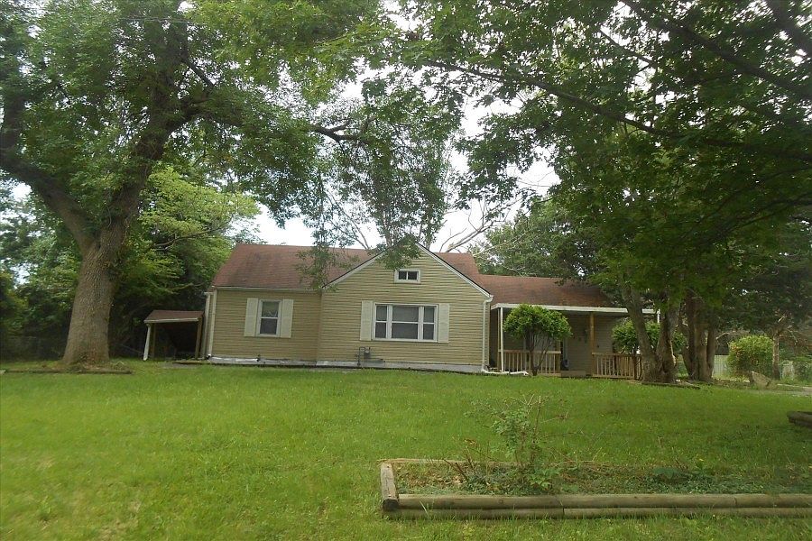 1st image of 12205 E 67th St