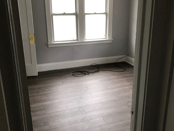 5th image of 9801 Pratt Ave
