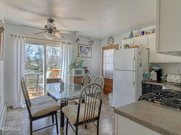 3rd image of 29 Green Drive
