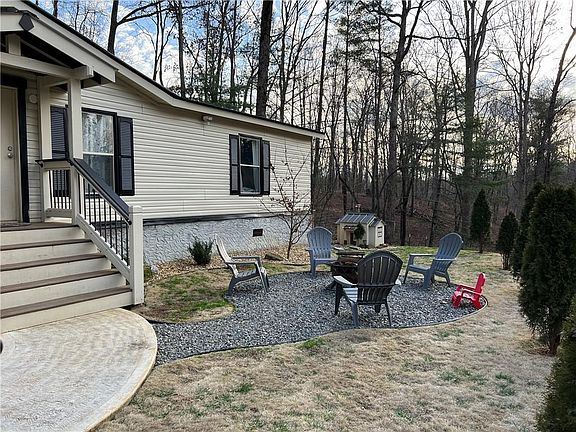 5th image of 197 Dogwood Cir