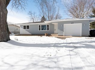 4807 Howard St, McHenry, IL 60051