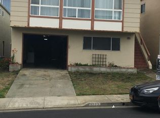 1372 Skyline Dr, Daly City, CA 94015