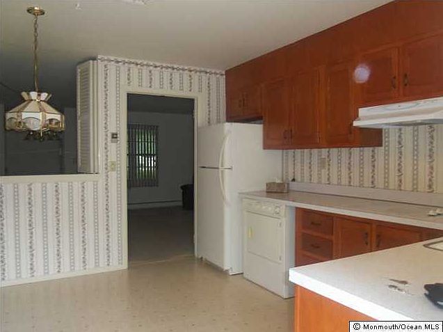 2nd image of 28 Buckingham Drive #A