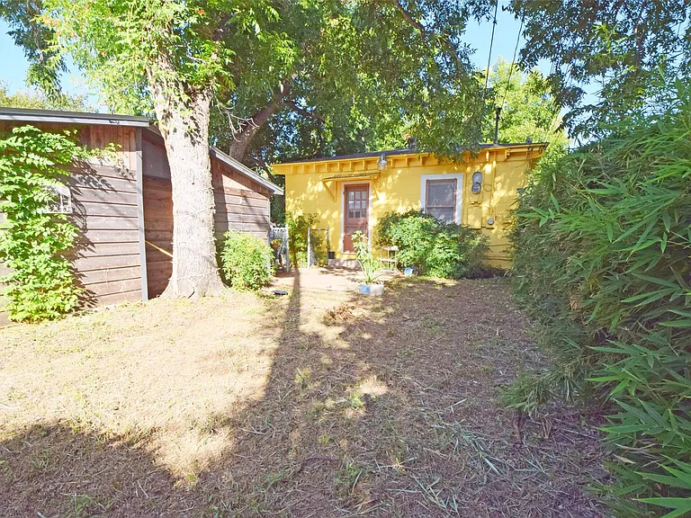 2801 Lafayette Ave #B — Photo 11