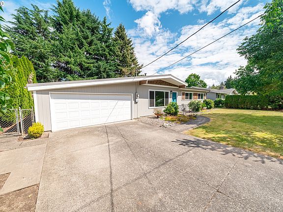 2nd image of 4607 NE 39th Ave
