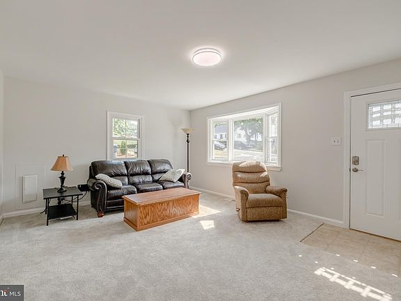 5th image of 5621 Tremont Dr
