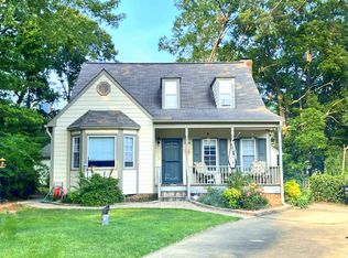 7308 Turtleneck Ct, Raleigh, NC 27616