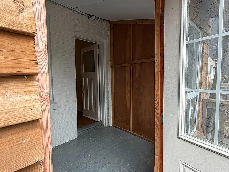 559A Mount Pleasant Rd — Photo 16