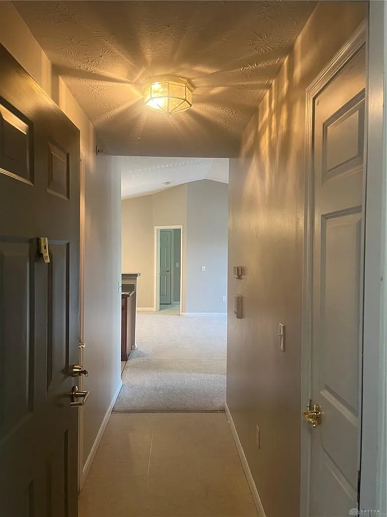 2 bed, 2.0 bath, 1134 sqft, $1,750 — Photo 2