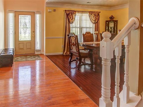 3rd image of 1701 River Mill Trl NE