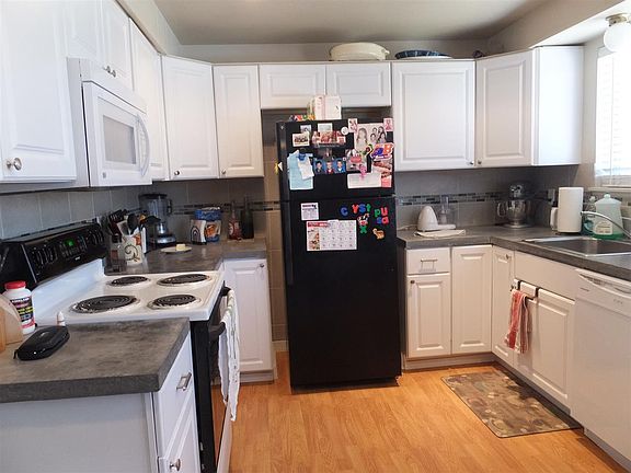 3rd image of 213 Erickson Ave