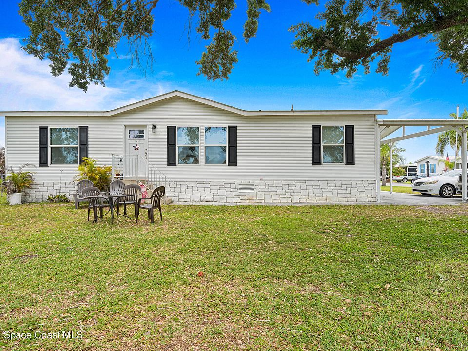 1st image of 958 Pecan Cir