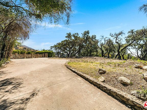 5th image of 3172 Rubio Canyon Rd