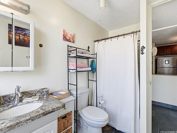 5th image of 2415 Ala Wai Blvd APT 801