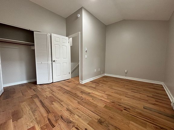 5th image of 559 Sherman Pkwy APT 16