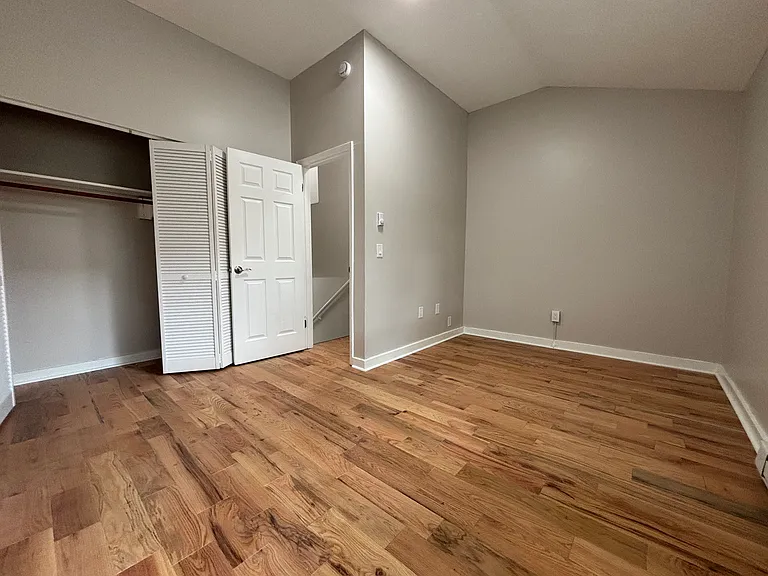 559 Sherman Pkwy #16 — Photo 5