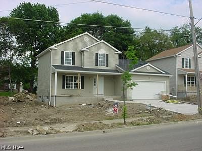 1st image of 935 Moeller Ave