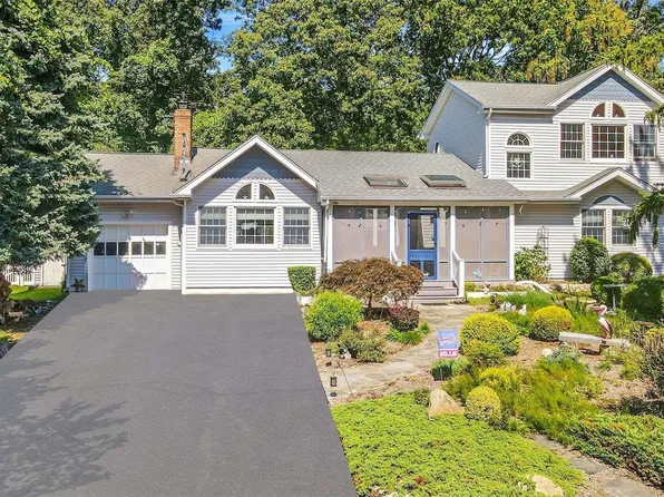 98 Sunset Boulevard, Wading River, NY 11792
