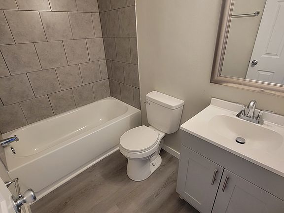 4th image of 1807 Bay Hill Dr #A