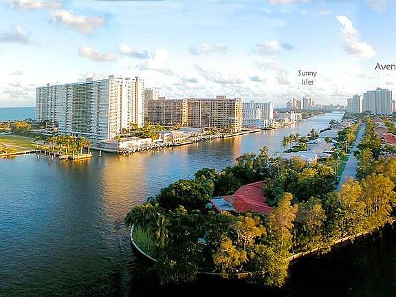 View from balcony and L/R