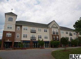 1410 4th Street Dr NW UNIT 305, Hickory, NC 28601