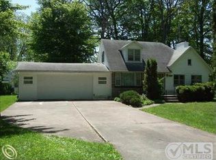 7446 Lakewood Rd, Lexington, MI 48450