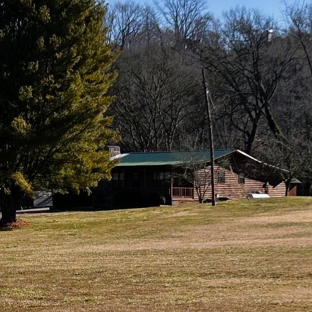 1st image of 3236 Plaza Cir
