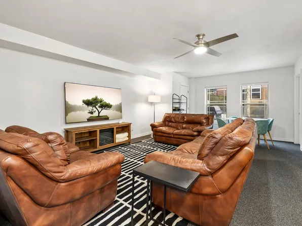 211 Lakeshore Dr #Id1221839p, Eureka Springs, AR 72631