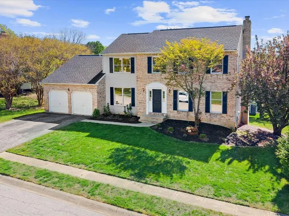 211 Nonantum Dr, Newark, DE 19711