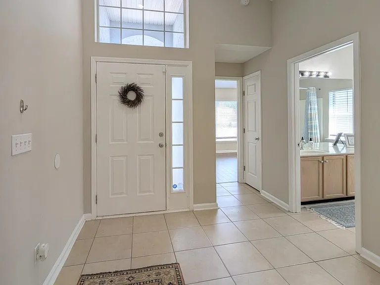 12985 Harborton Dr — Photo 2