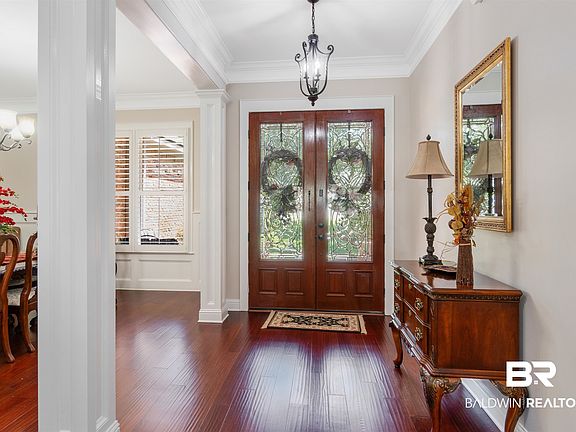 2nd image of 11281 Redfern Rd