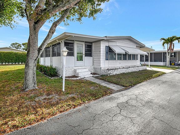 5th image of 47004 Aquadilla Bay